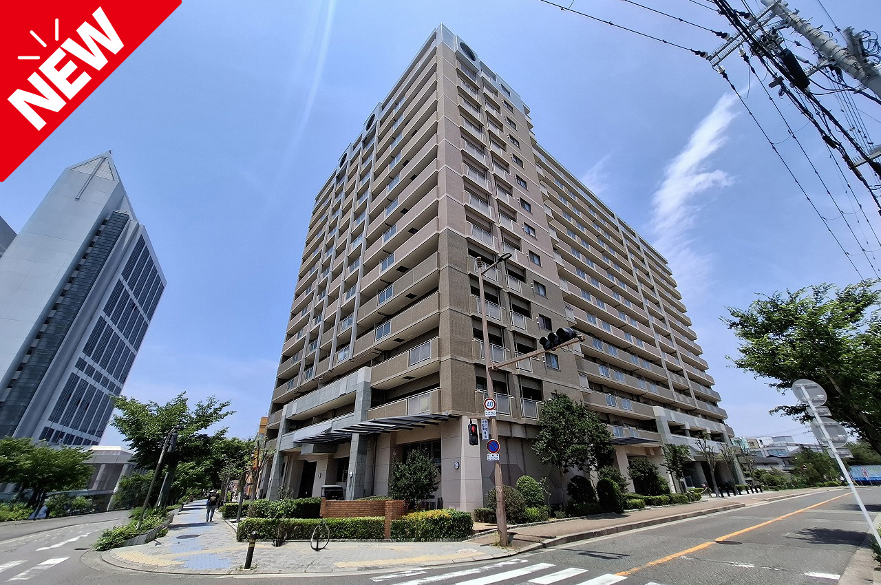 ファミールアクシス泉佐野★駅近＆お買物便利な好立地マンション！収納や設備が充実した、8階部分のゆったり3LDKです。