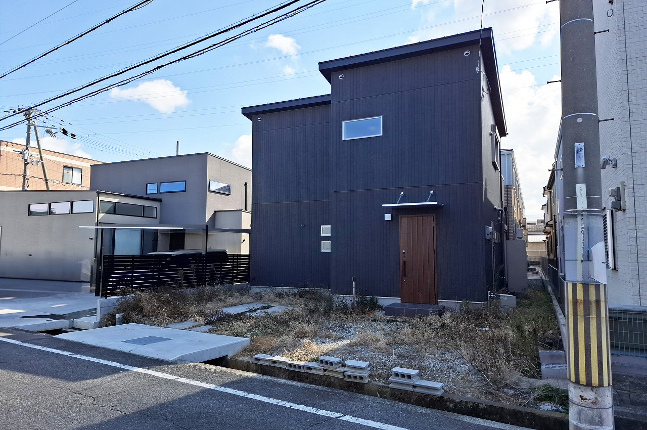全居室6帖以上、LDK約18.75帖のゆったり3LDK / 岸和田市箕土路町１丁目