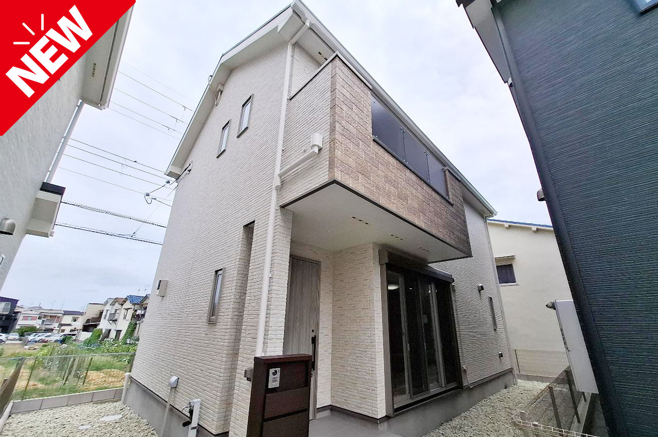 堺市東区草尾★2023年12月築の築浅物件です。室内大変きれいです！太陽光発電付きのオール電化住宅。