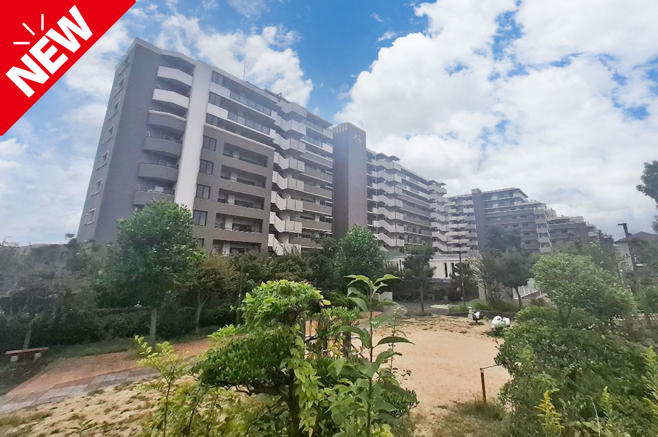 【改装済】ルネシエスタB棟★１住戸につき駐車場１台確保！専用ポーチのある高層階の３LDK！