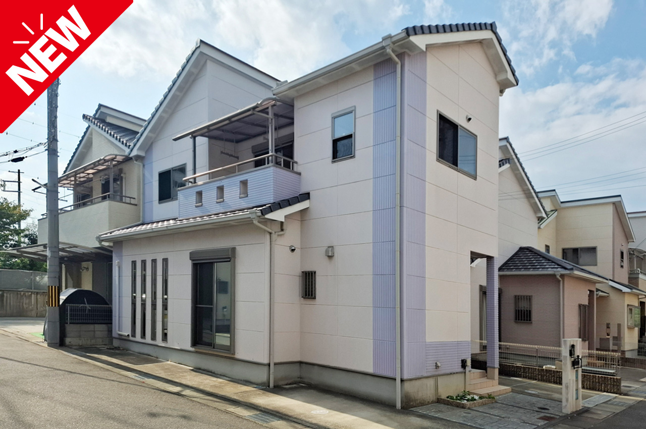 和泉市舞町★普通車１台駐車OK！3SLDKの一戸建て。南東・北東角地です！