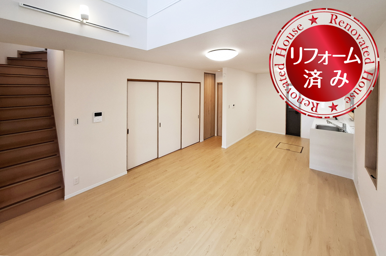 【一戸建て】泉大津市板原町3丁目＃全居室6帖以上のゆったり3LDK+地下納戸付きの間取り。太陽光発電システム付きのオール電化住宅です。車種により駐車2台可。