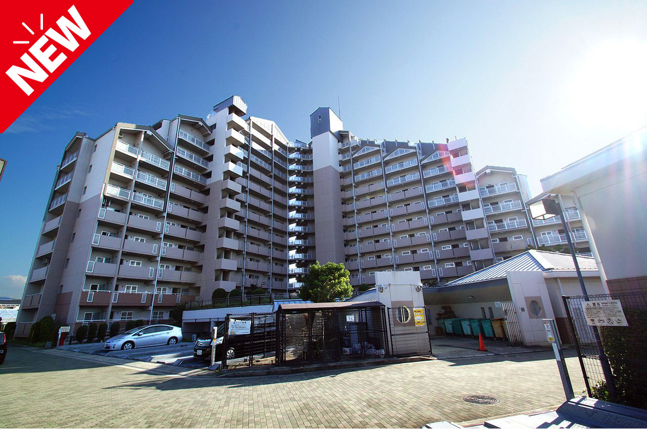 フレーシェル貝塚★南海本線「貝塚」駅徒歩7分♪玄関に大型の物入があり、すっきりした玄関空間を保てます。