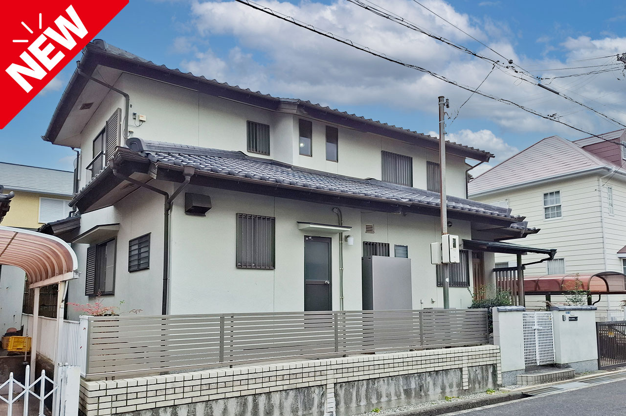 貝塚市二色4丁目★ゆとりのある約19帖のLDKが魅力！続間仕様の和室あり！全居室に収納スペースがあり便利な間取りです！