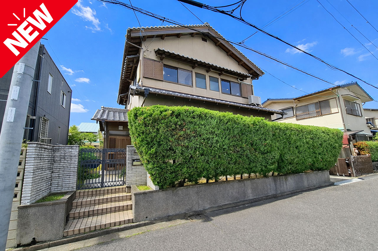 岸和田市東ケ丘町★土地66.12坪！全居室6帖以上の5LDK！東山公園バス停まで徒歩2分！