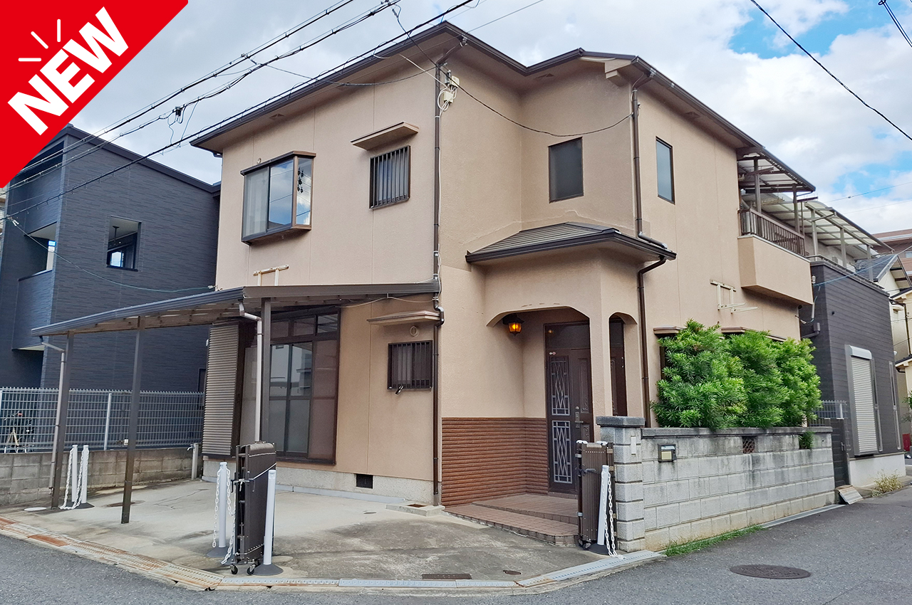 和泉市伯太町1丁目★全居室が6帖以上のゆとりある4LDK！駅徒歩7分の立地！間取り変更を含むリフォーム付き！