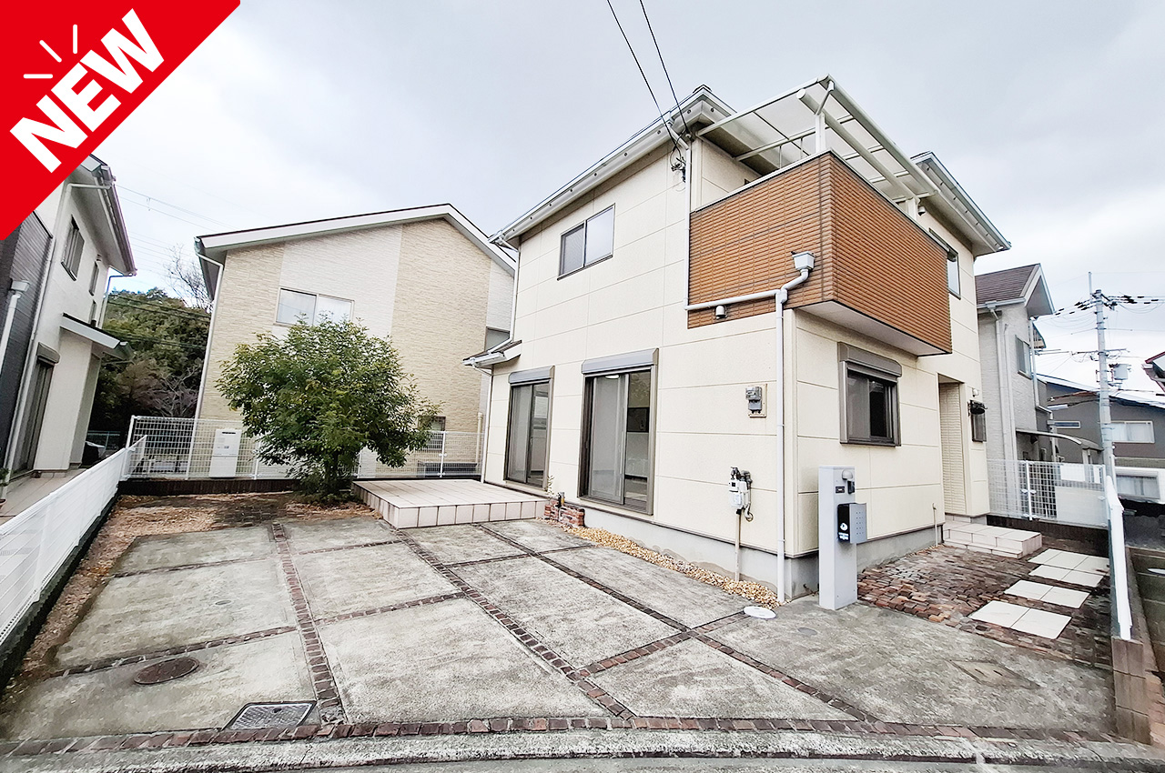堺市南区逆瀬川★オール電化の3LDK一戸建て！約20.5帖の広々としたLDK！納戸付きで収納スペースが充実！