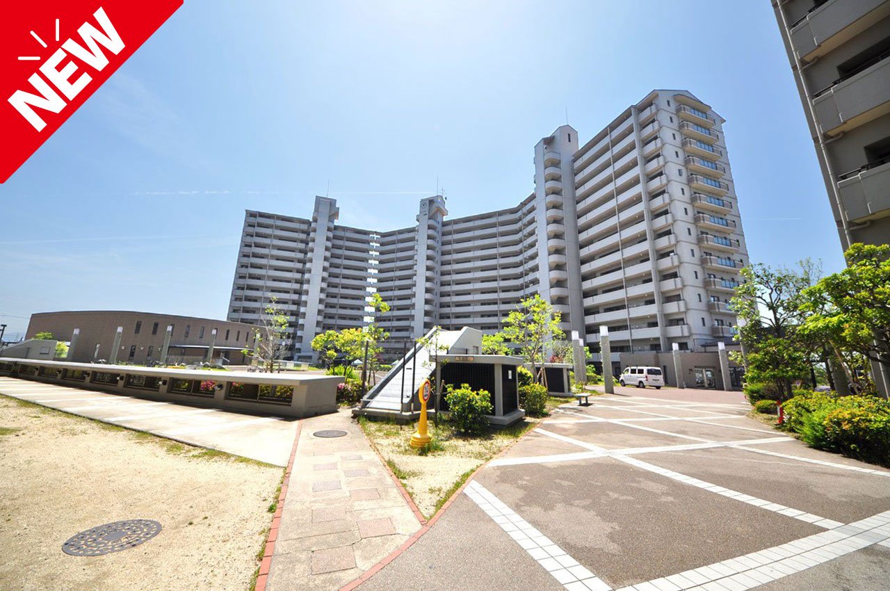 メゾンドールラーバン和泉I番館★4階部分・南向きバルコニーにつき日当り良好！公園・コンビニが徒歩圏内！