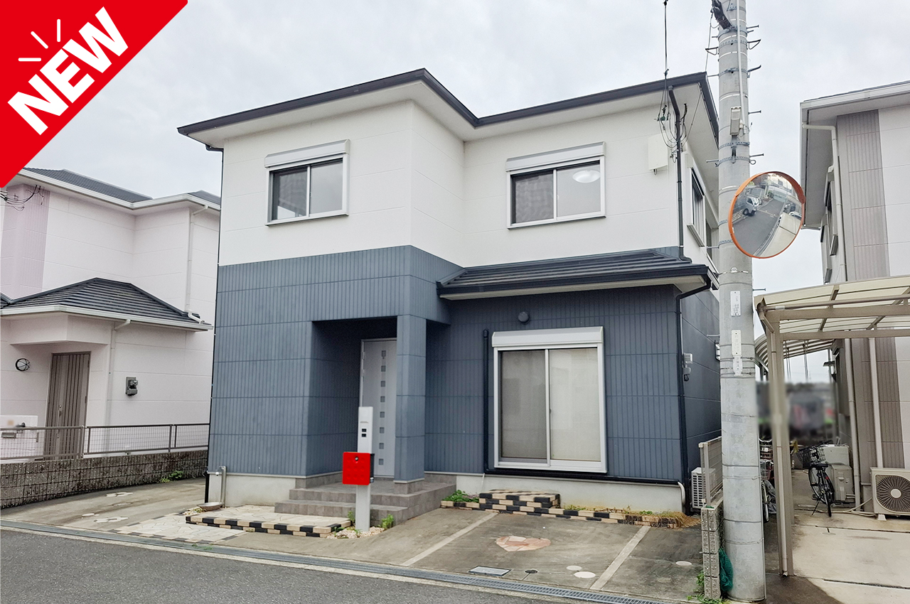 泉佐野市鶴原★南海本線「鶴原」駅まで徒歩6分の駅近物件！土地面積約42坪のゆとりある4LDK！車種により3台駐車OK！