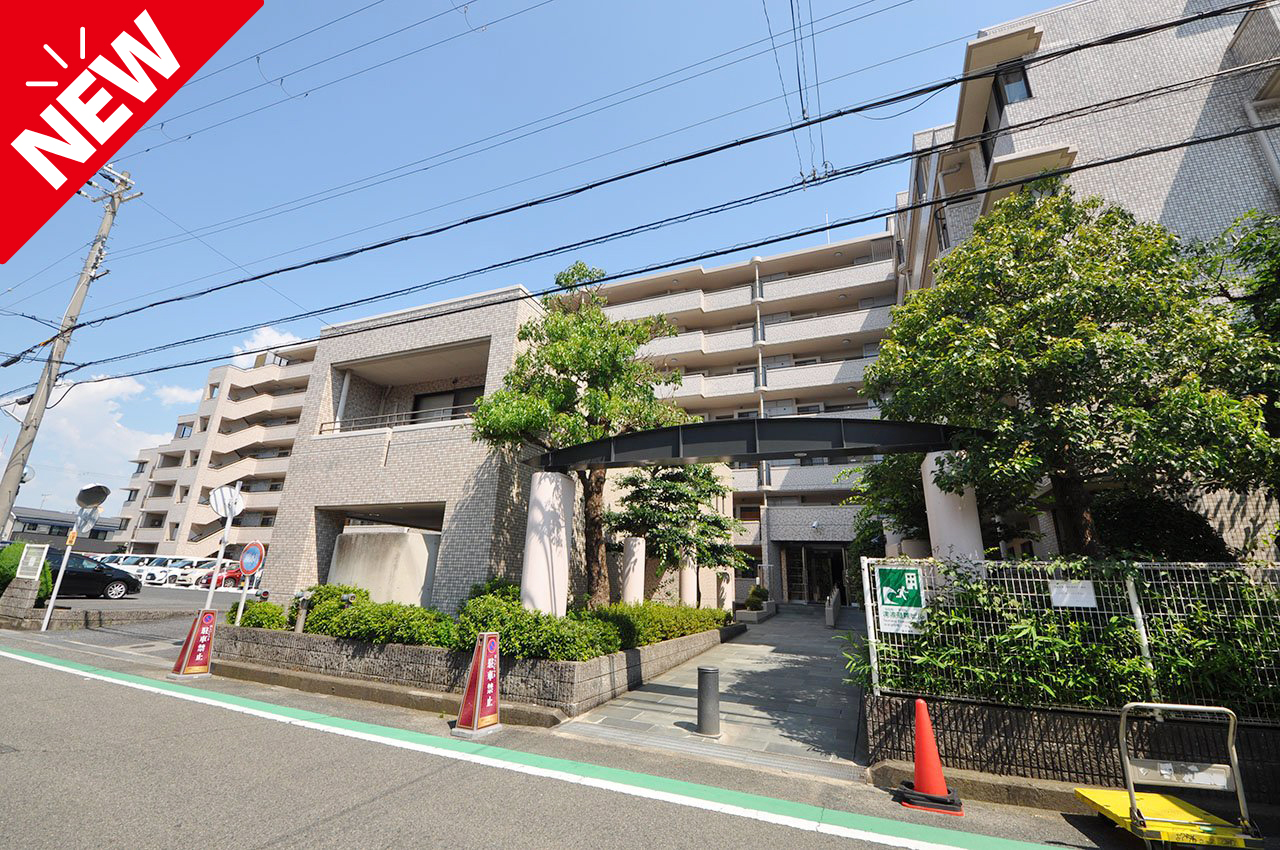 助松パーク・ホームズ★南海本線「北助松」駅まで徒歩8分の駅近物件！4階部分・南東向きバルコニーにつき日当り良好！小学校・スーパーが徒歩圏内の立地！