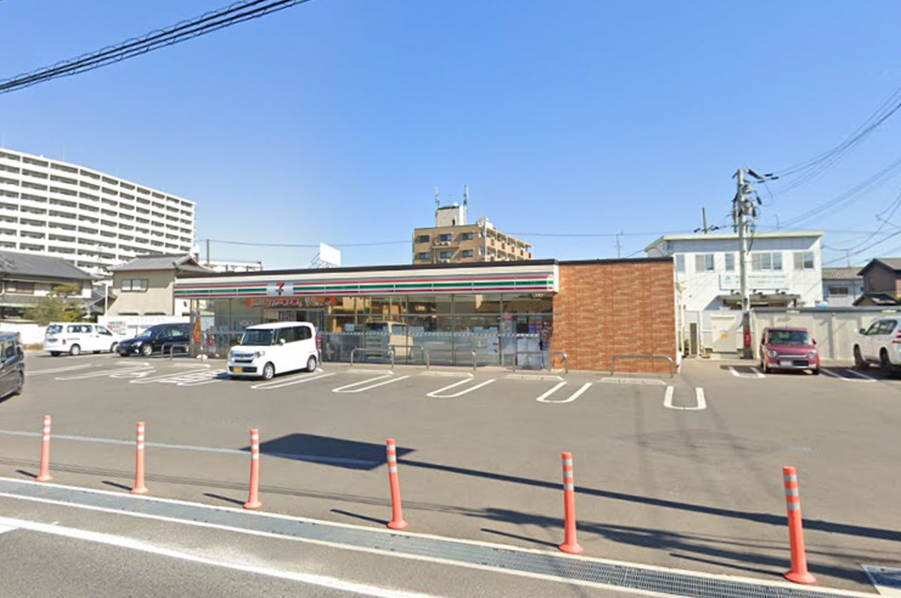 セブンイレブン岸和田土生町8丁目店