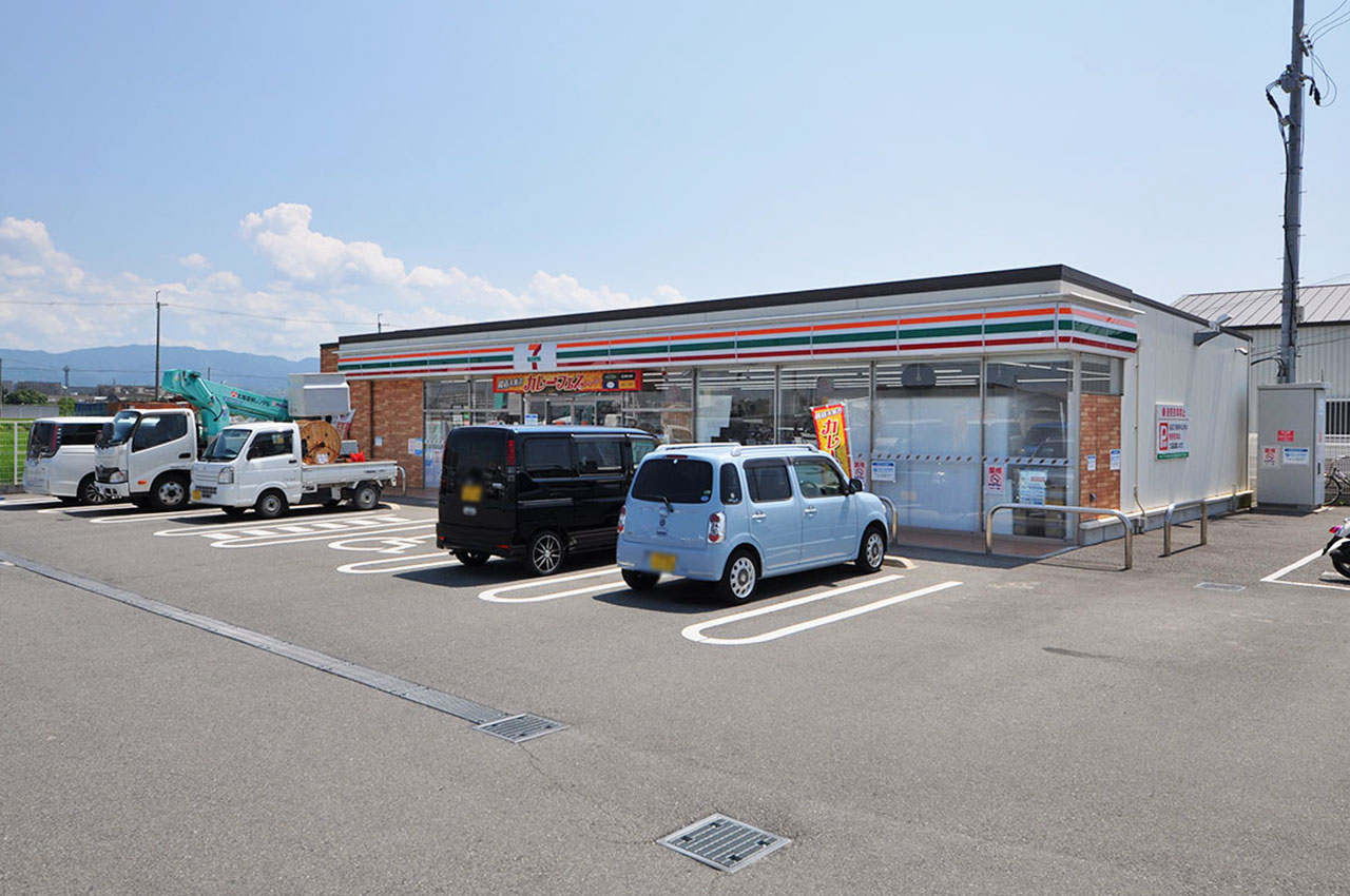 セブンイレブン和泉小田町店