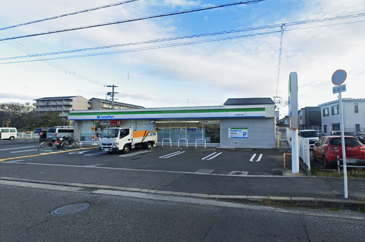 ファミリーマート泉大津尾井千原店