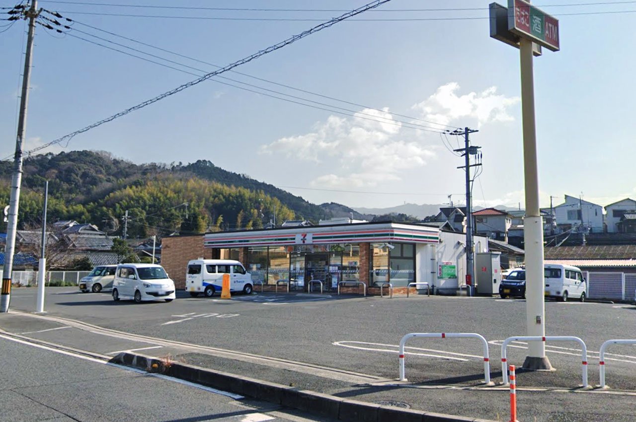 セブンイレブン熊取小谷南店