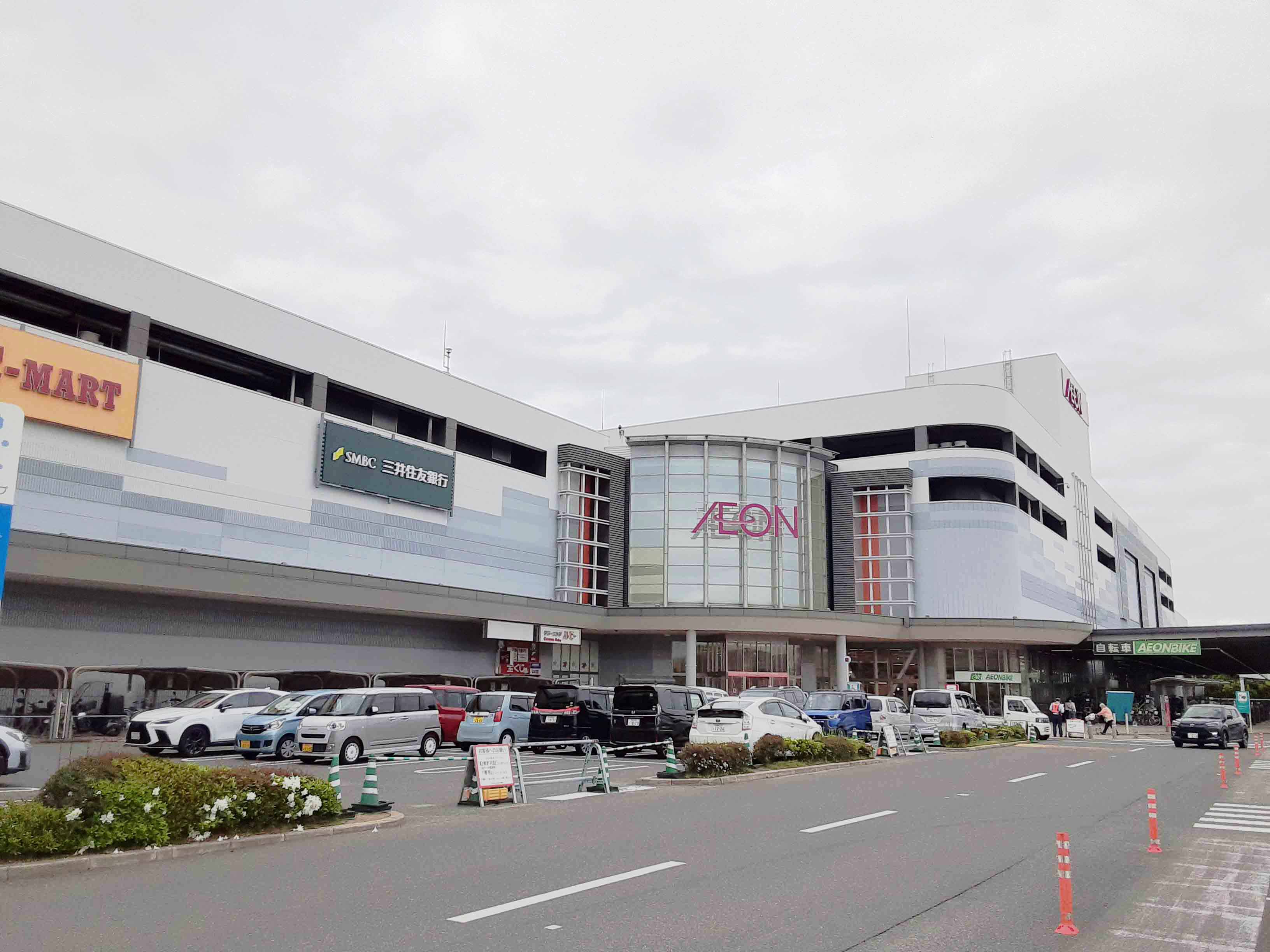 イオンモールりんくう泉南店 自転車5分(約1,240m~1,270m)