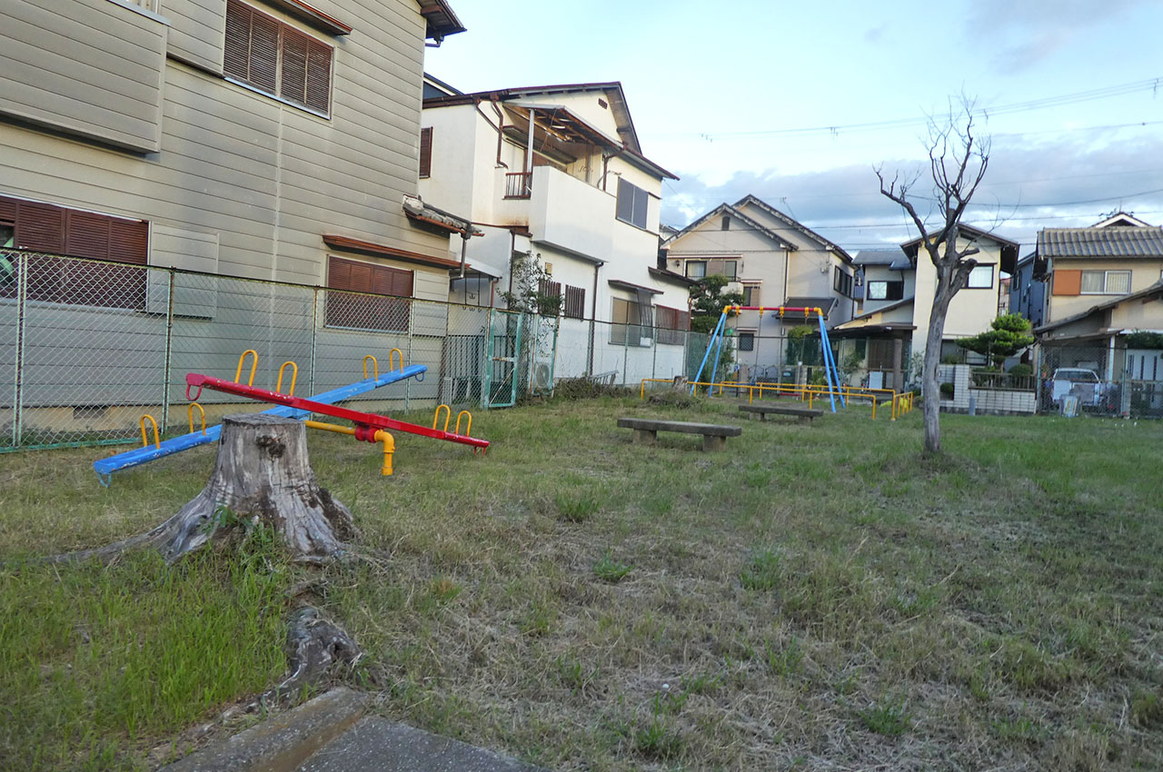 小松里町山ノ下児童遊園