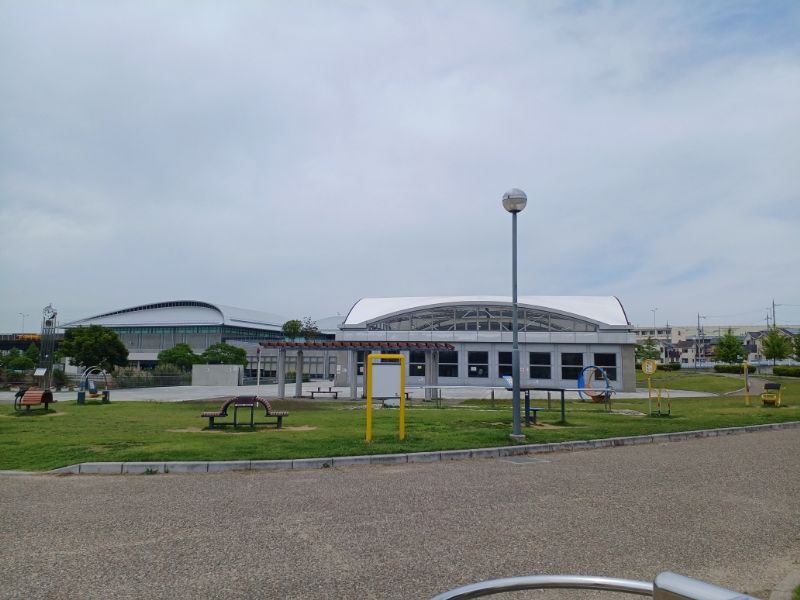 原池公園　徒歩1分～ 2分