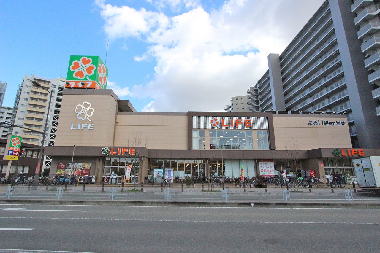 ライフ堺駅前店