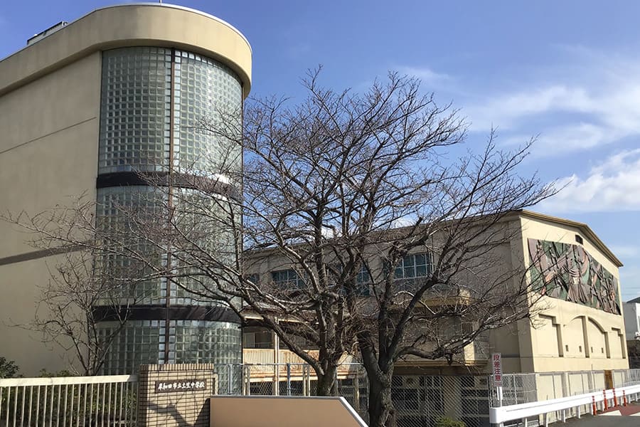 市立土生中学校　徒歩13分〜14分（約990m〜1,060m）