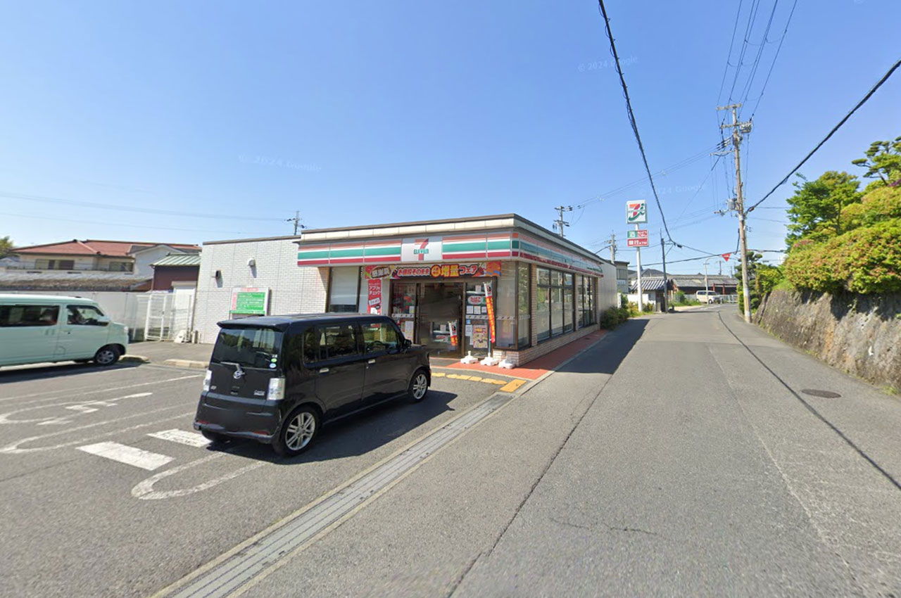 セブンイレブン熊取大久保店