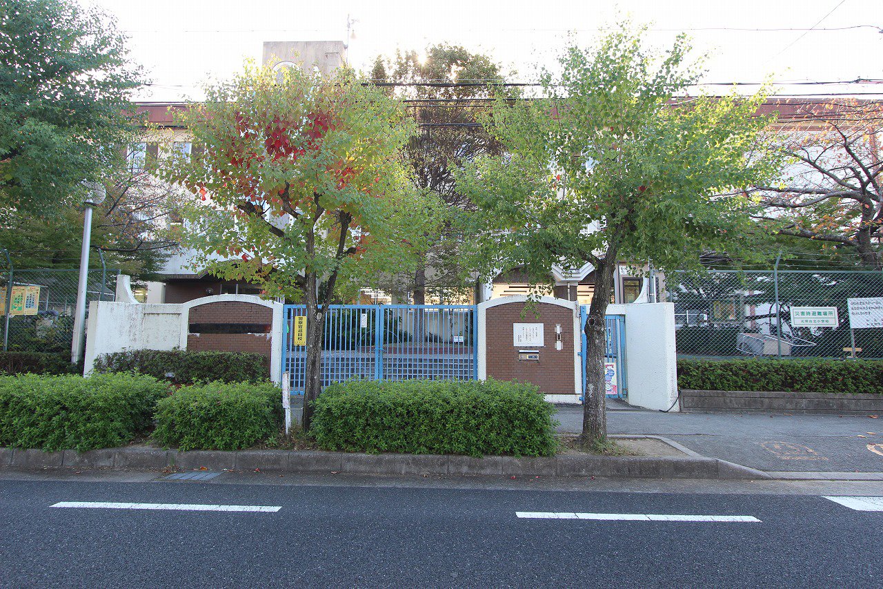 光明台北小学校