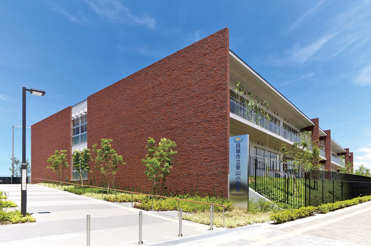 東山小学校