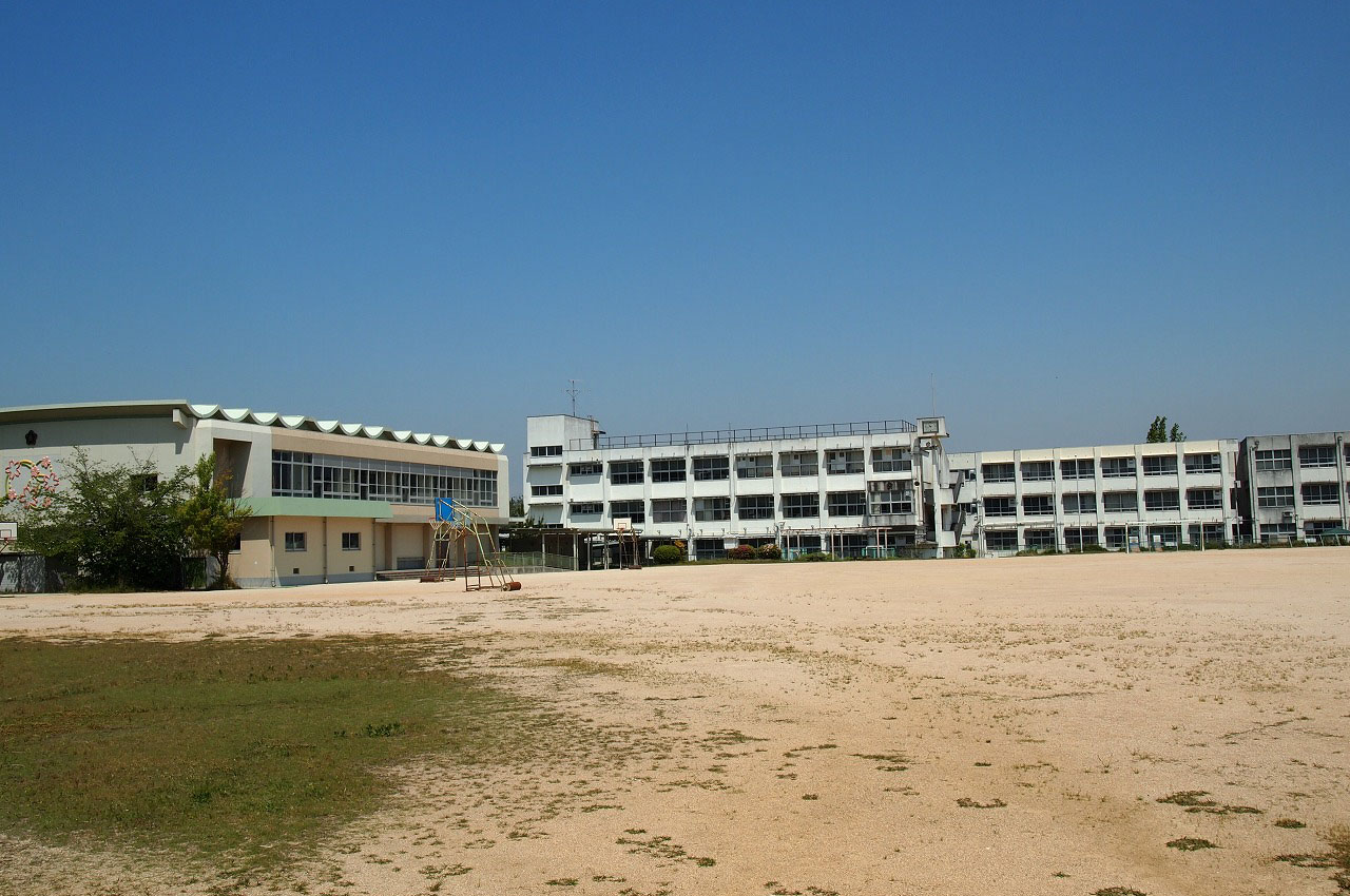 美木多小学校