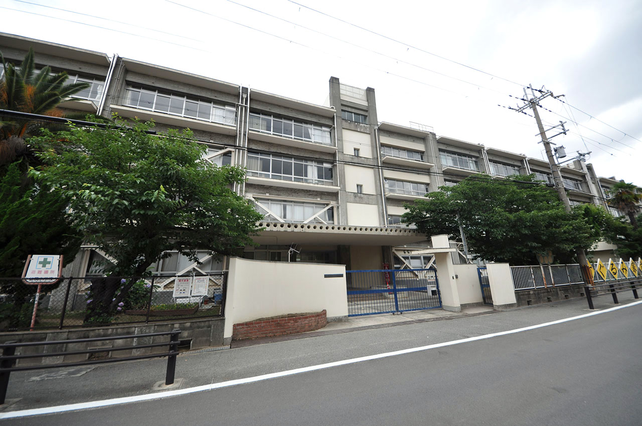 加茂小学校