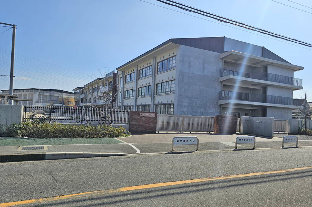 泉南中学校