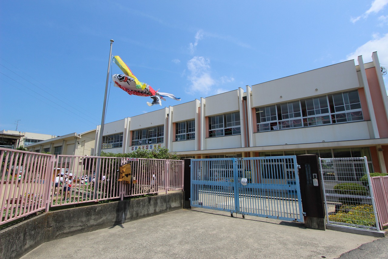 市立 常盤幼稚園　徒歩10分（約750ｍ～800ｍ）