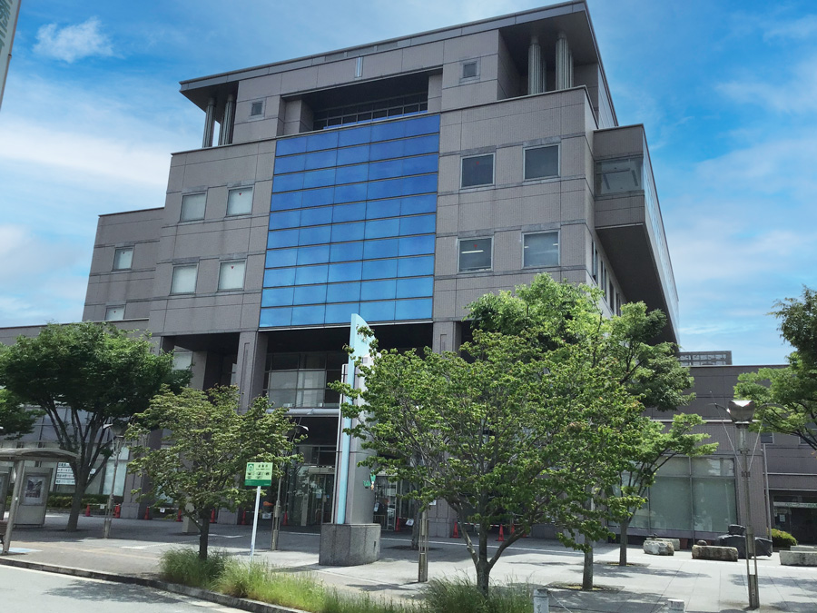 河内長野市立図書館 自転車4~5分(1180m~1240m)