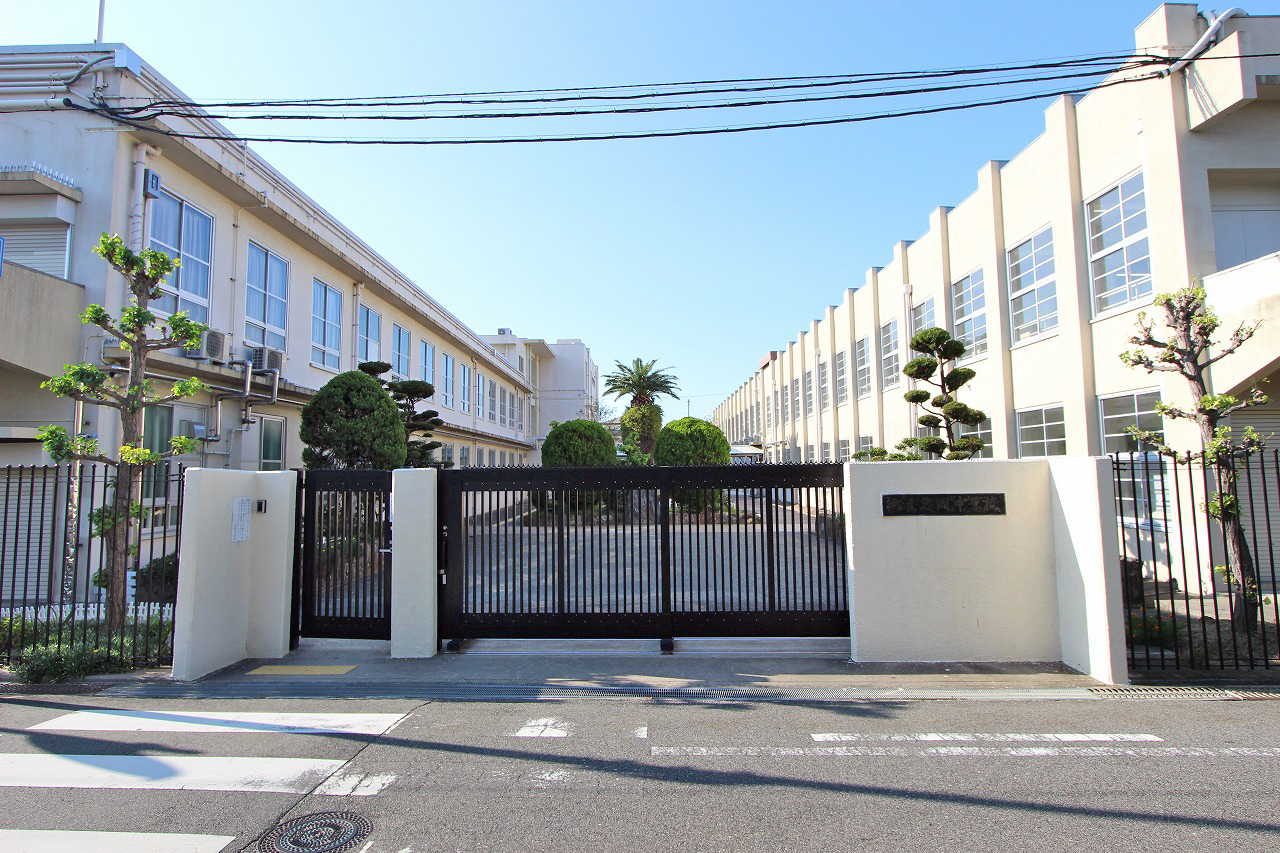 忠岡中学校