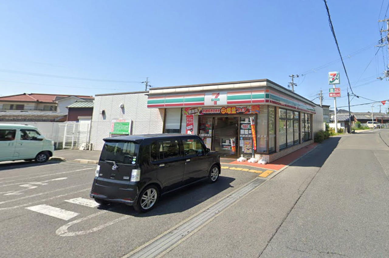 セブンイレブン熊取大久保店