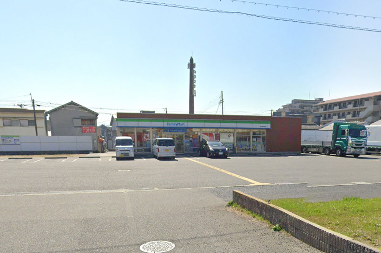 ファミリーマート泉大津西港町店