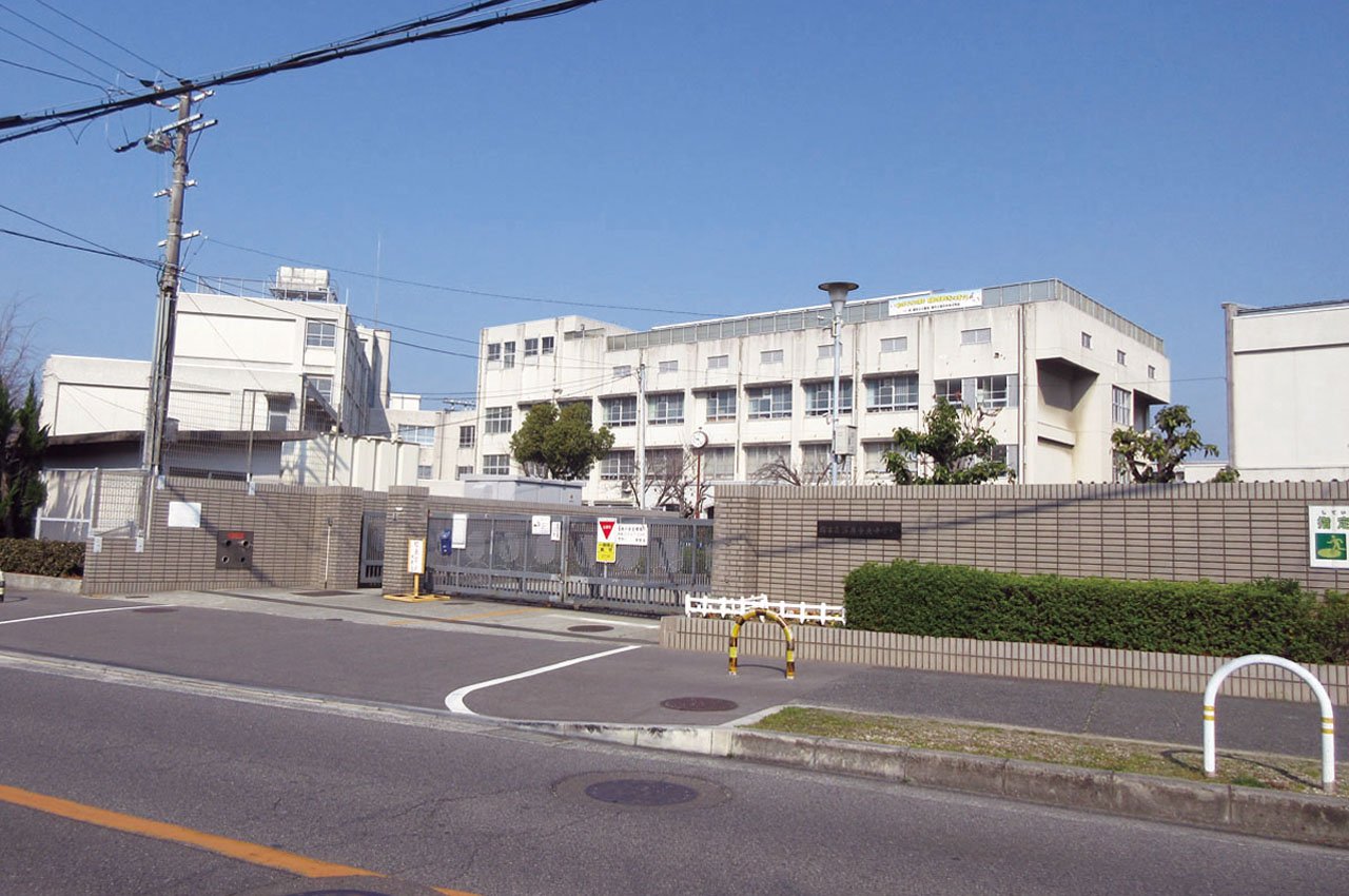 深井中央中学校