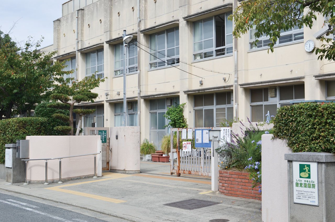 浜寺昭和小学校