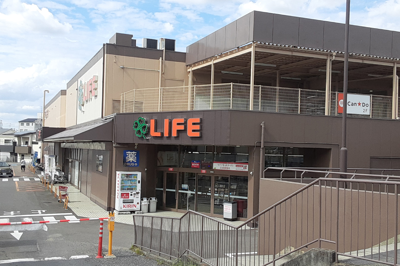 ライフ滝谷店