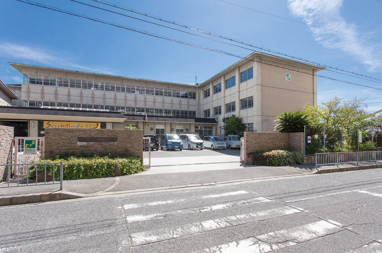 野村中学校