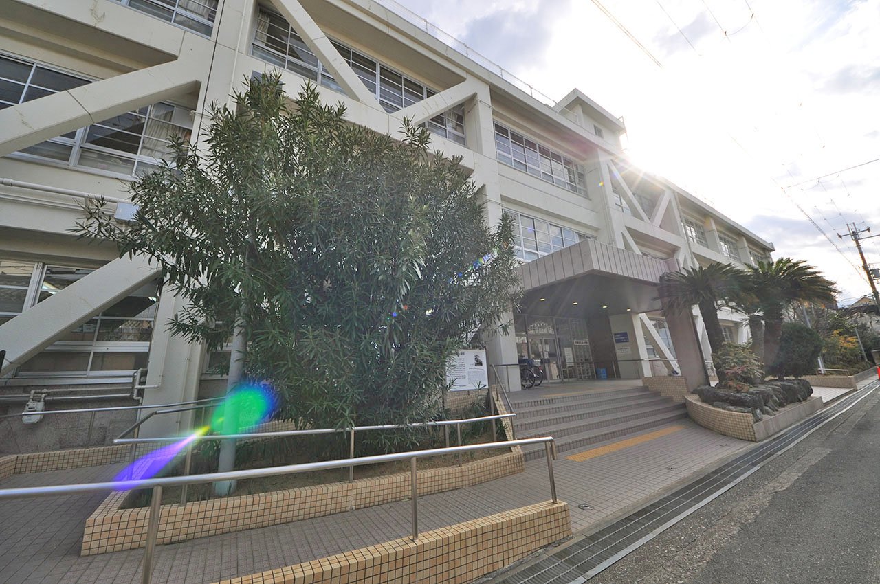北小学校