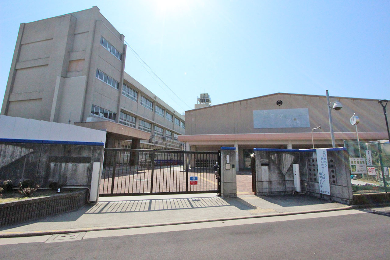 榎小学校