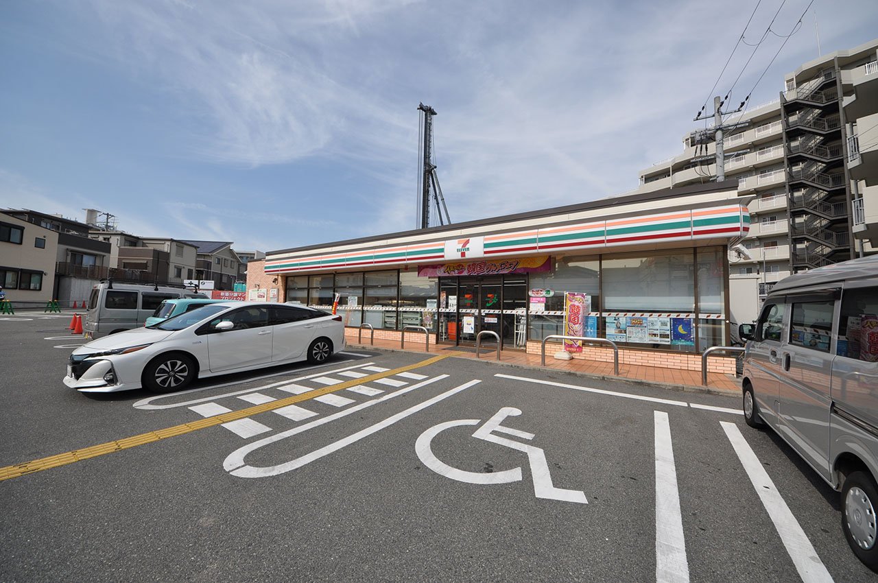 セブンイレブン堺東上野芝町2丁店