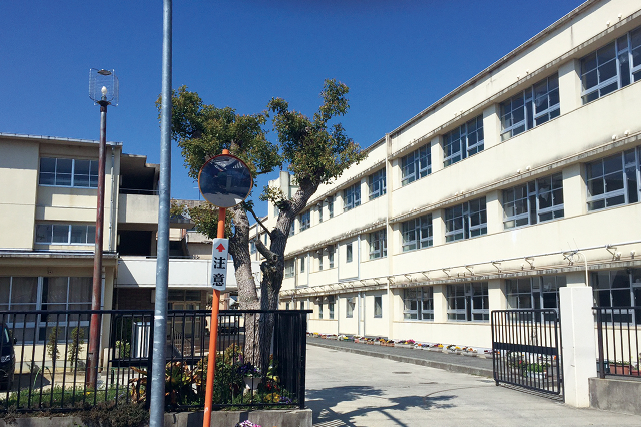 久米田中学校