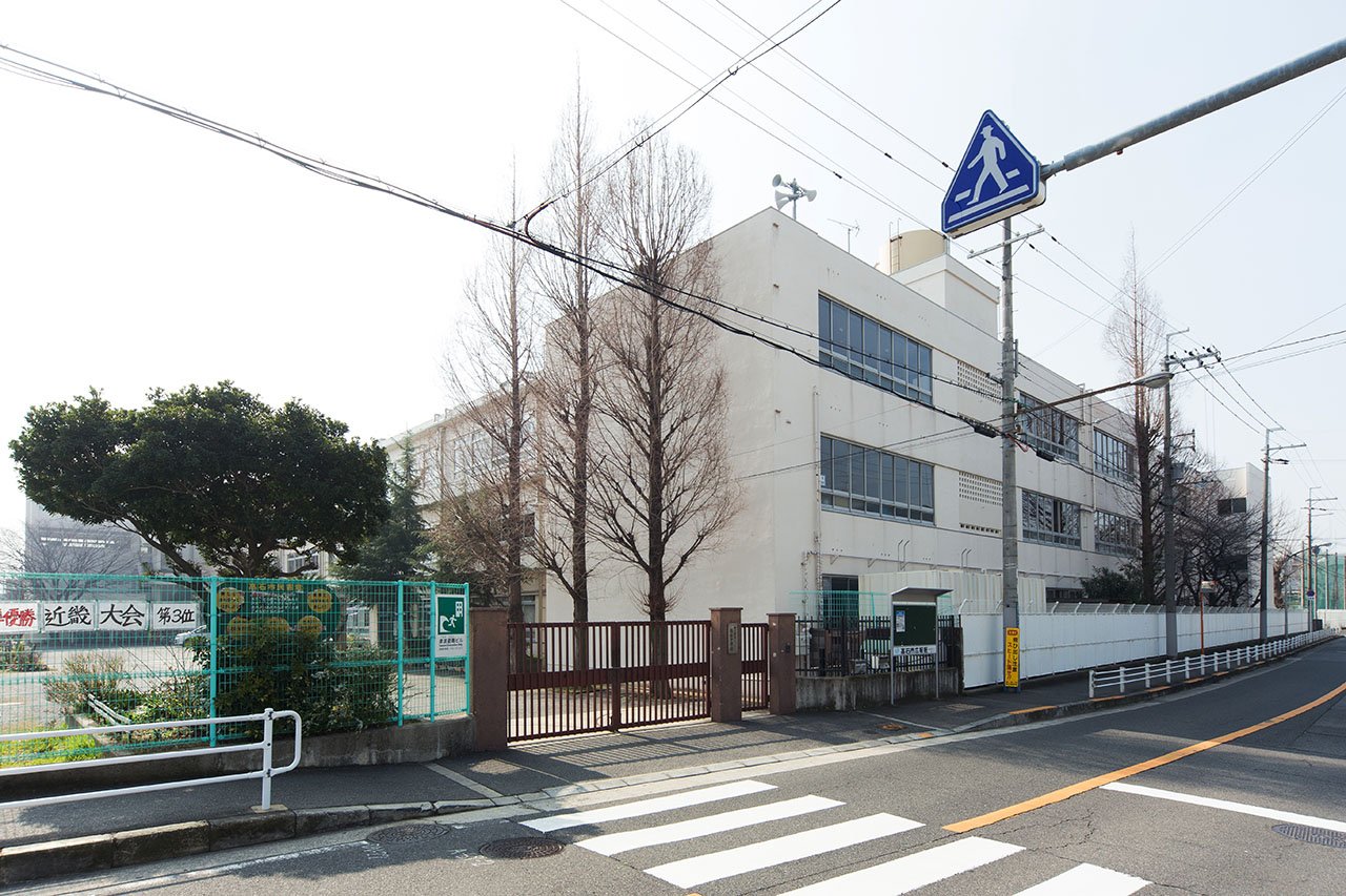 高南中学校