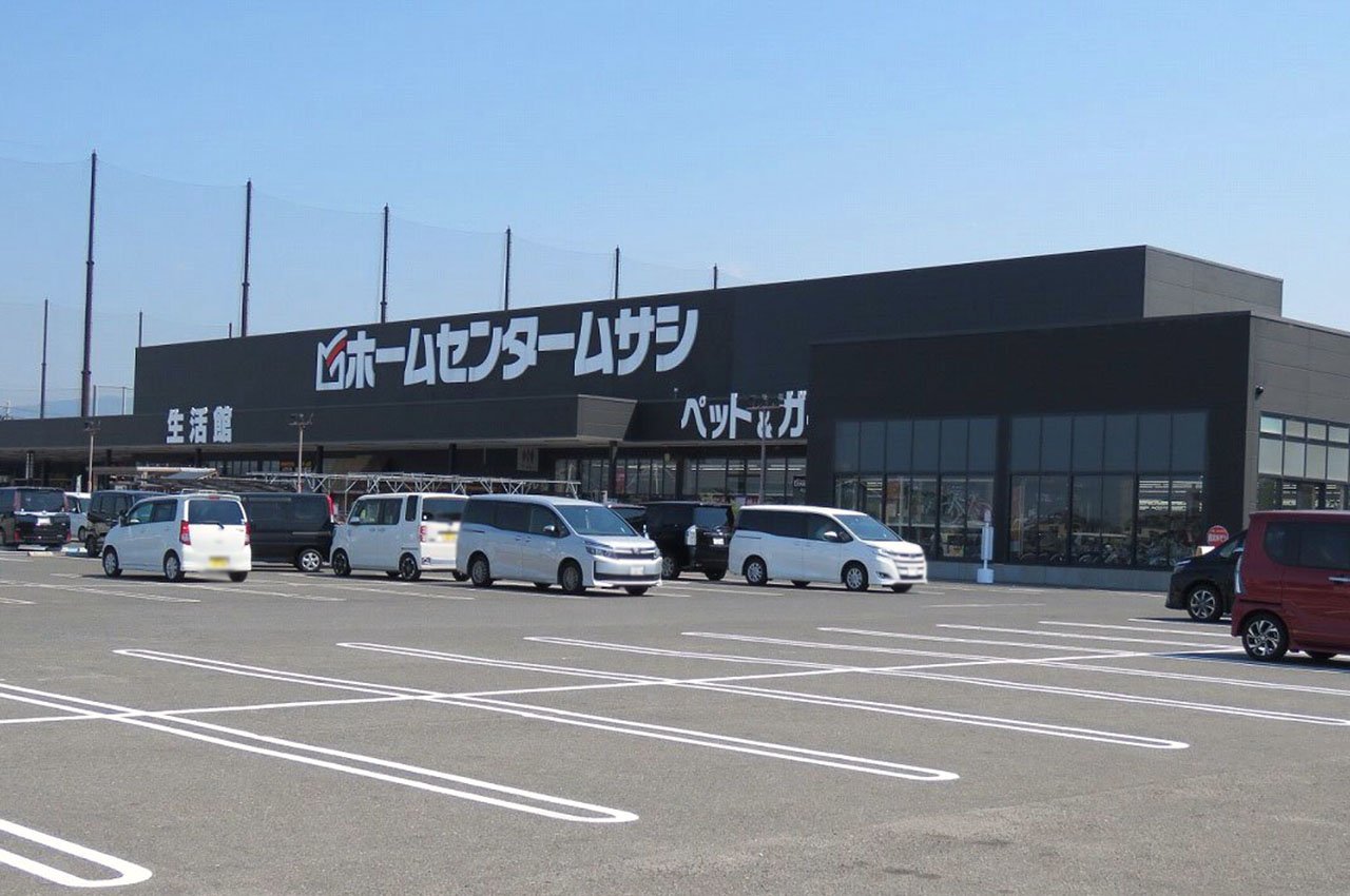 ホームセンタームサシ貝塚店