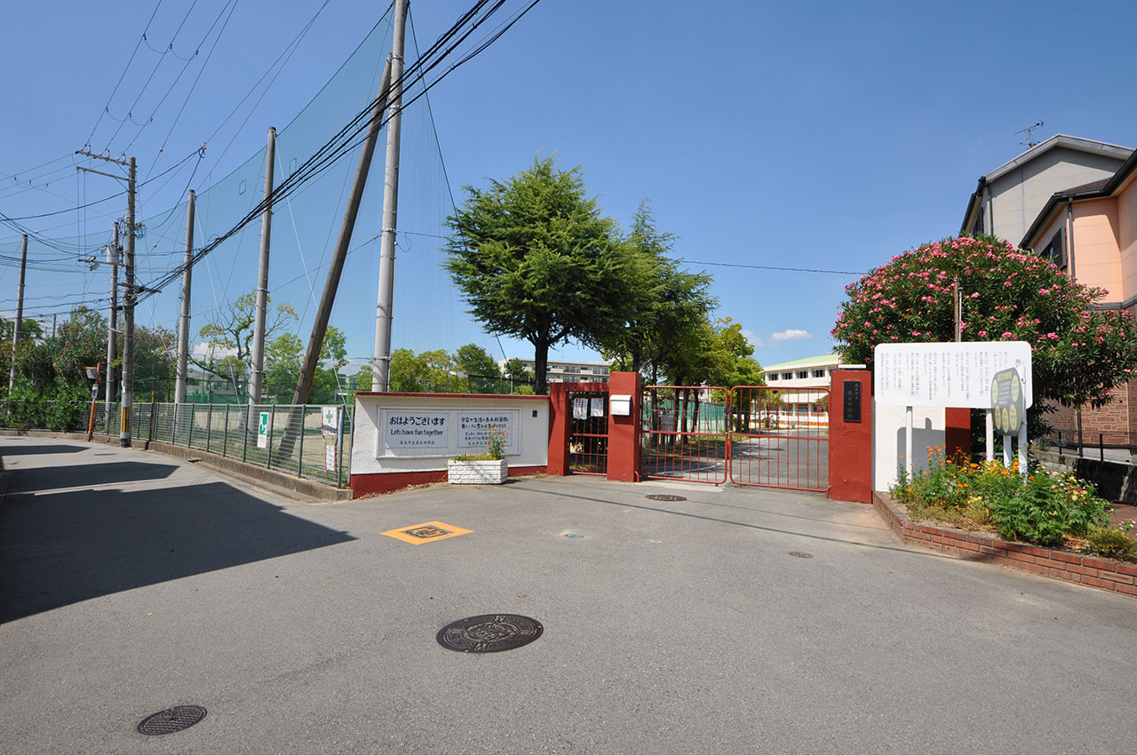 高石中学校