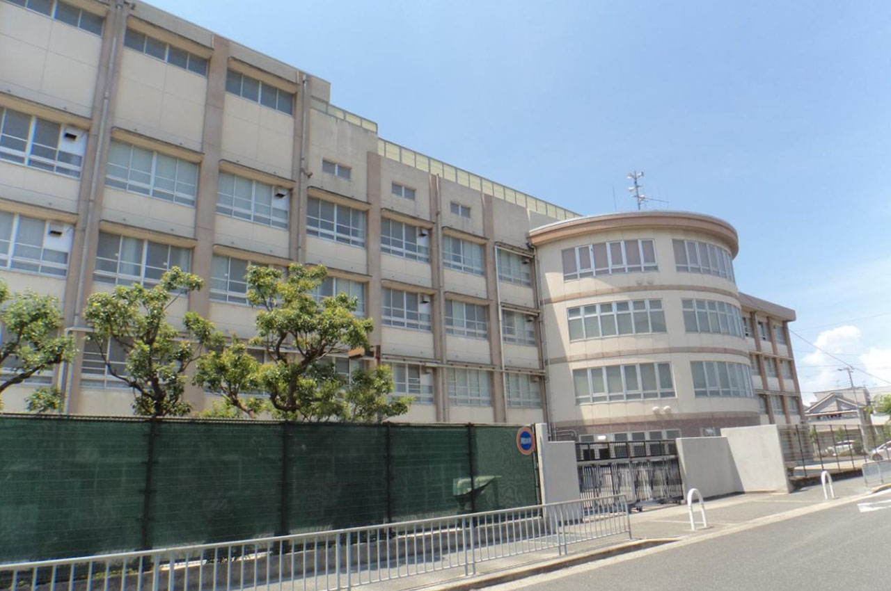 浜寺南中学校