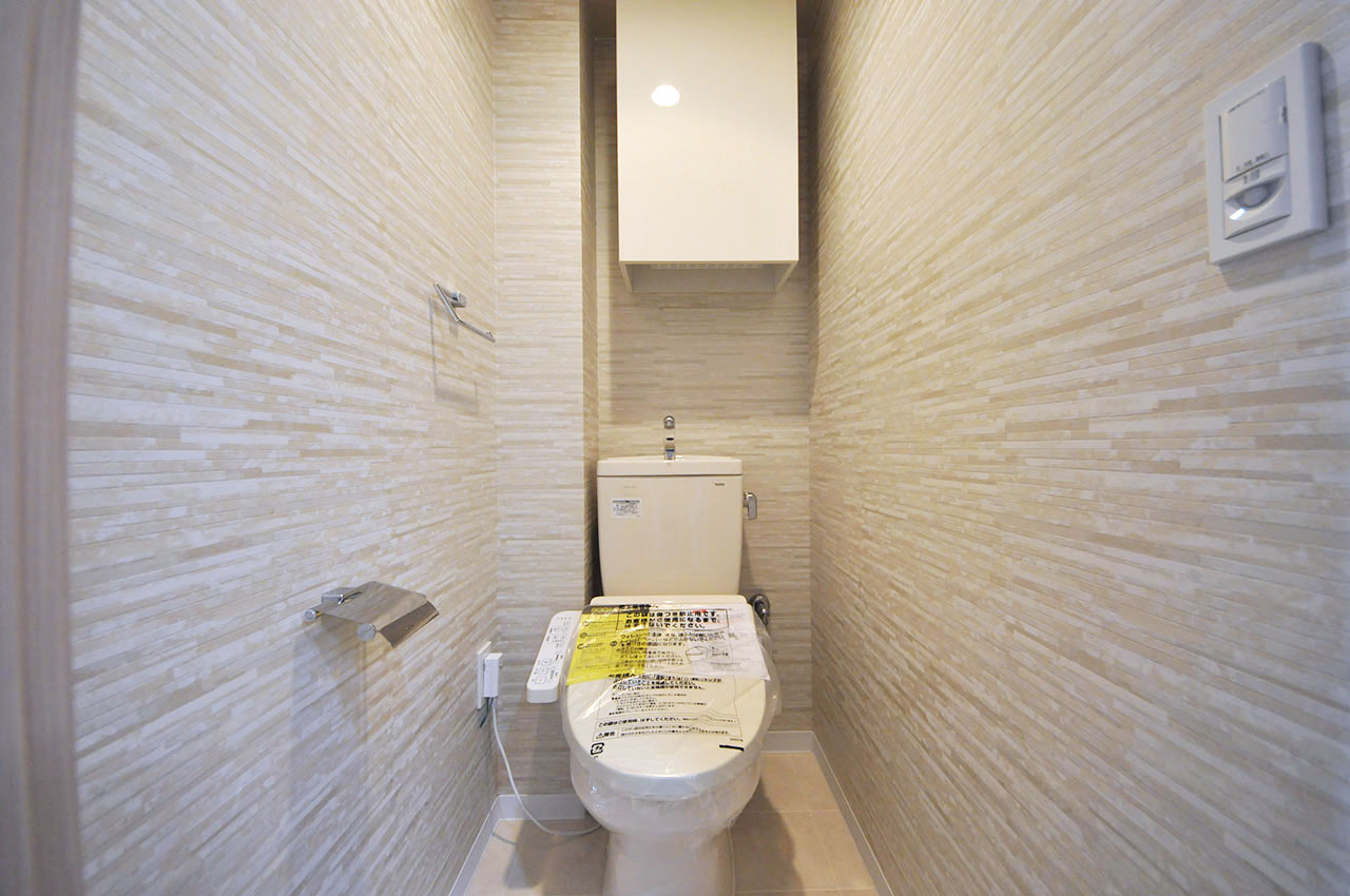 トイレは温水洗浄便座を新調するなどピカピカにリフォーム済みです。