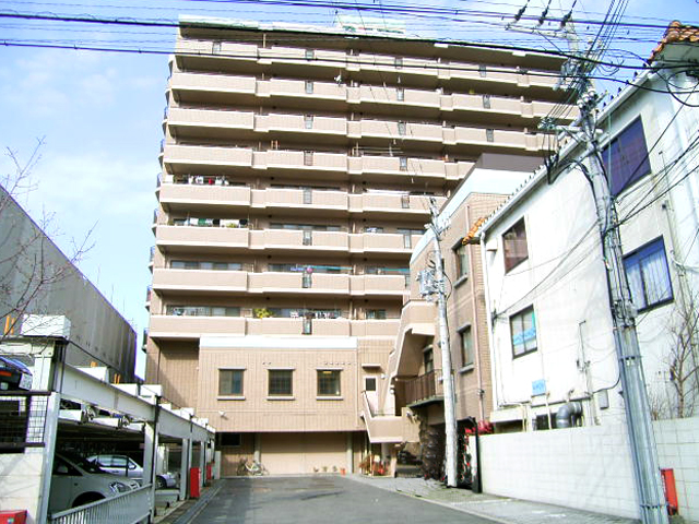 少女の赤い帽子・クラロール泉佐野　外観