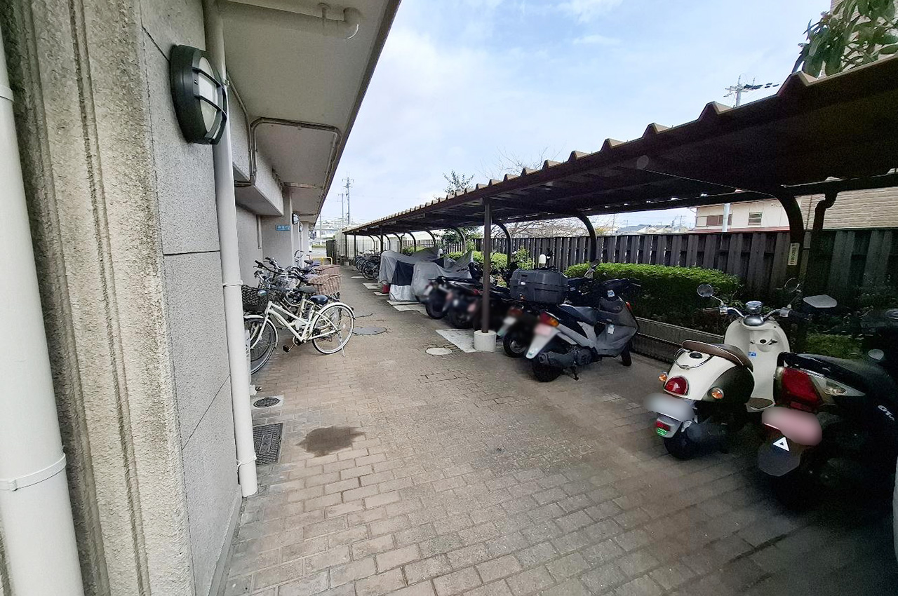 バイク置場