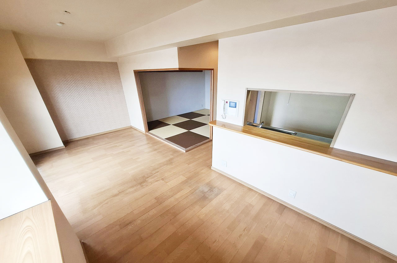 LDK+和室:風通しの良い設計で、四季を通じて快適に過ごせる居心地の良い空間です。